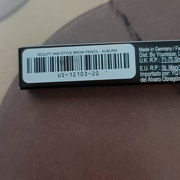 Moodstruck sculpt and style brow pencil - Picture 2 of 3